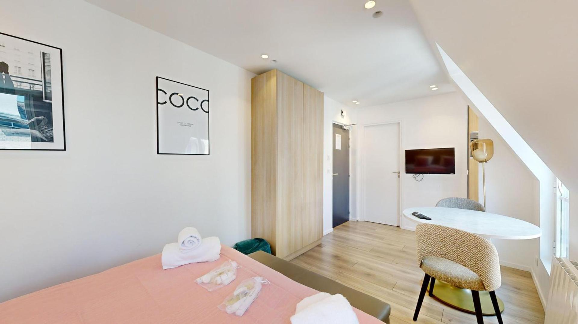 162 Suite Benjamin Luxury 1 BDR APT New Paris Bagian luar foto