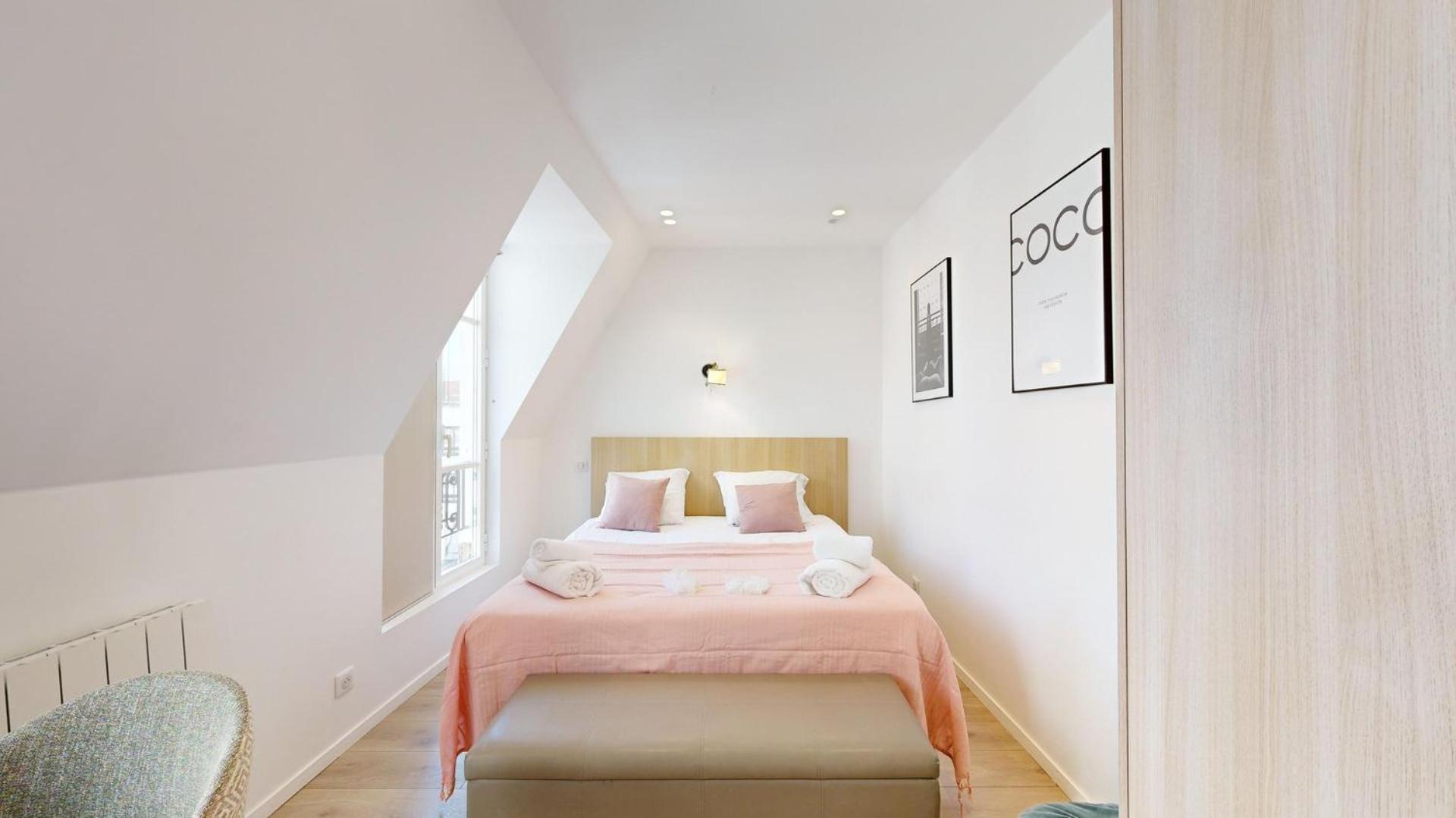 162 Suite Benjamin Luxury 1 BDR APT New Paris Bagian luar foto