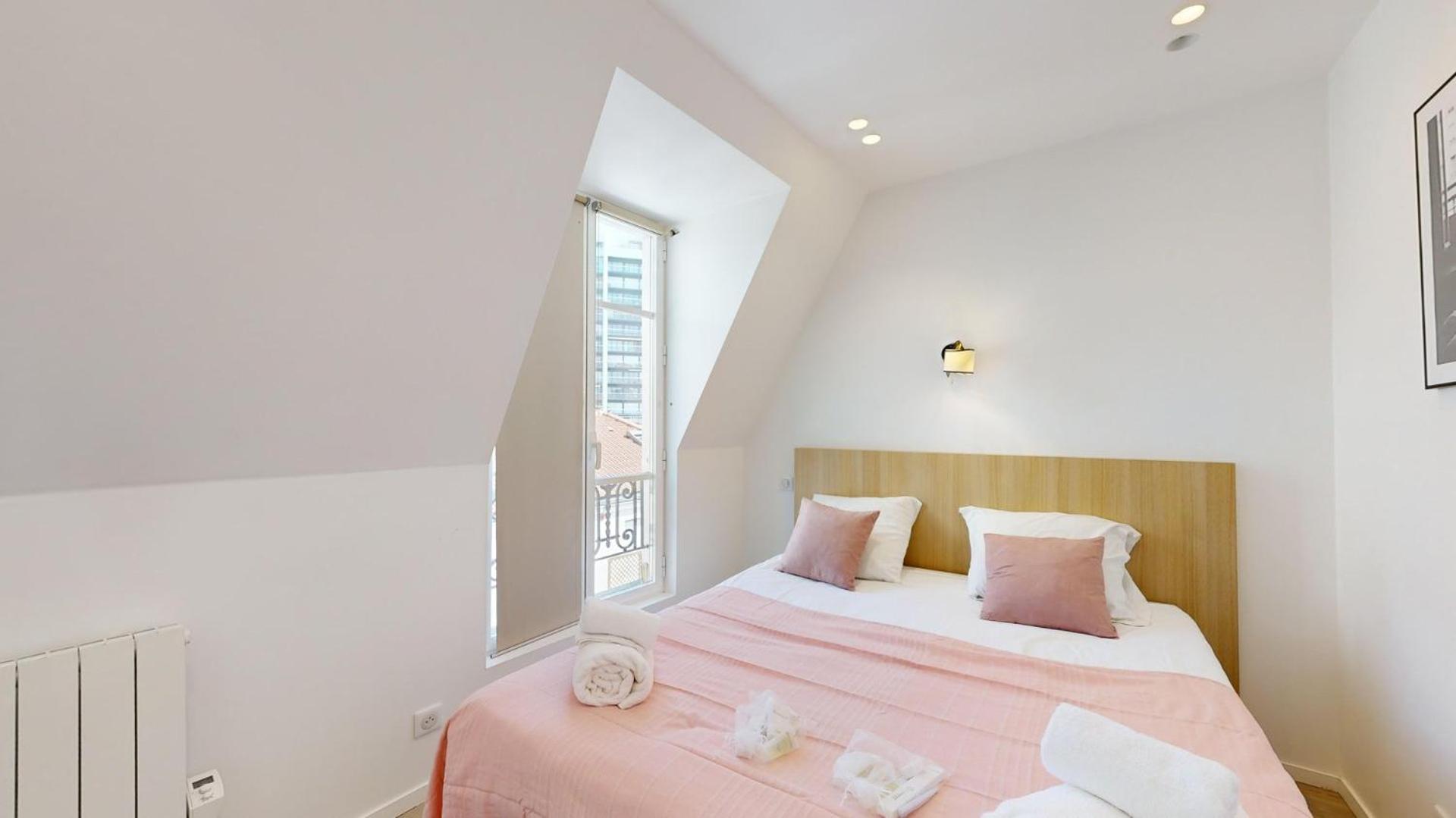 162 Suite Benjamin Luxury 1 BDR APT New Paris Bagian luar foto